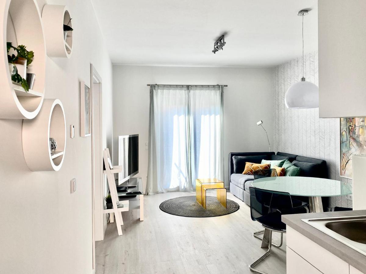 Modernes Apartment, Terrasse Und Garten Am Lilienthalpark Im Suedwesten Berlins Exterior photo