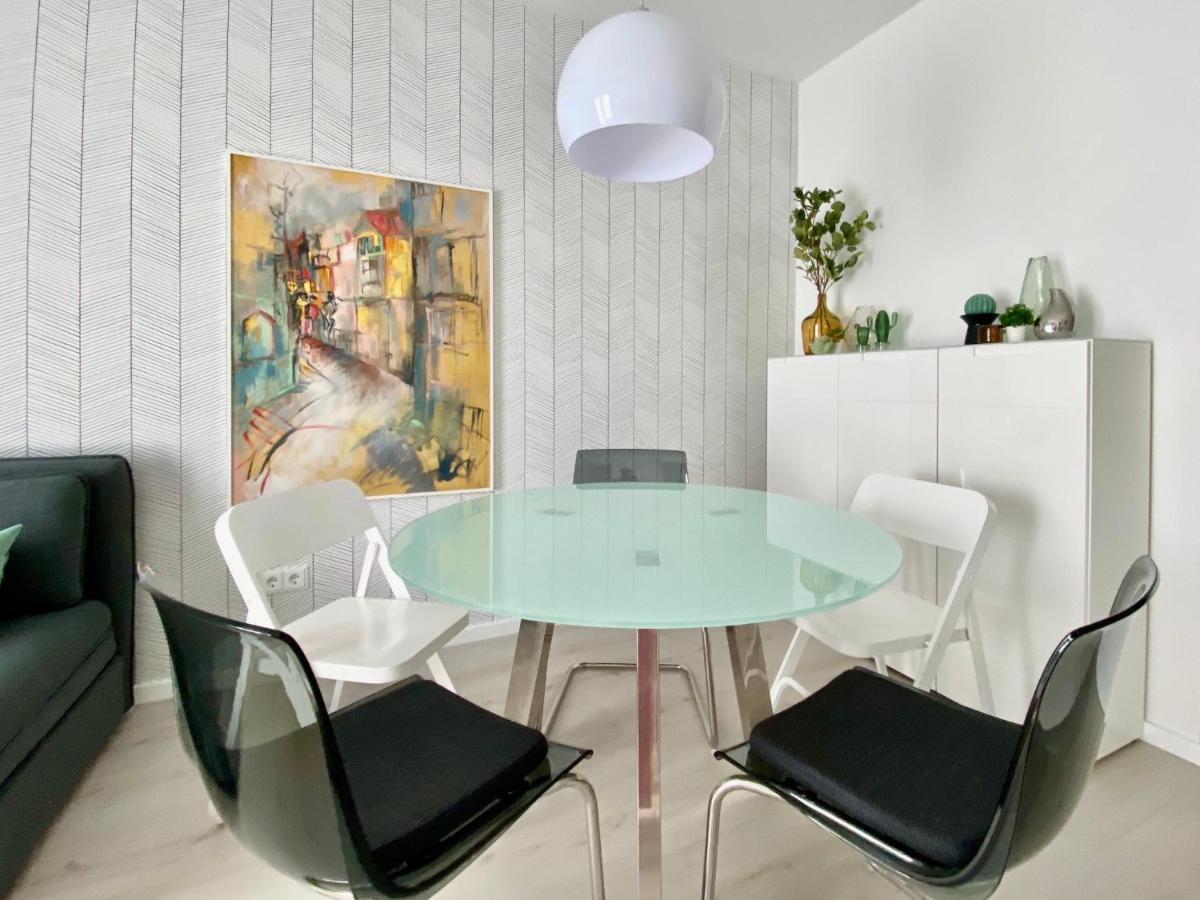 Modernes Apartment, Terrasse Und Garten Am Lilienthalpark Im Suedwesten Berlins Exterior photo